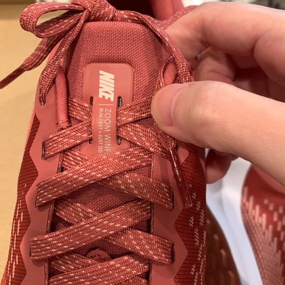 NWT Nike Air Zoom Winflo 6 Women size 6 - Picture 5 of 5